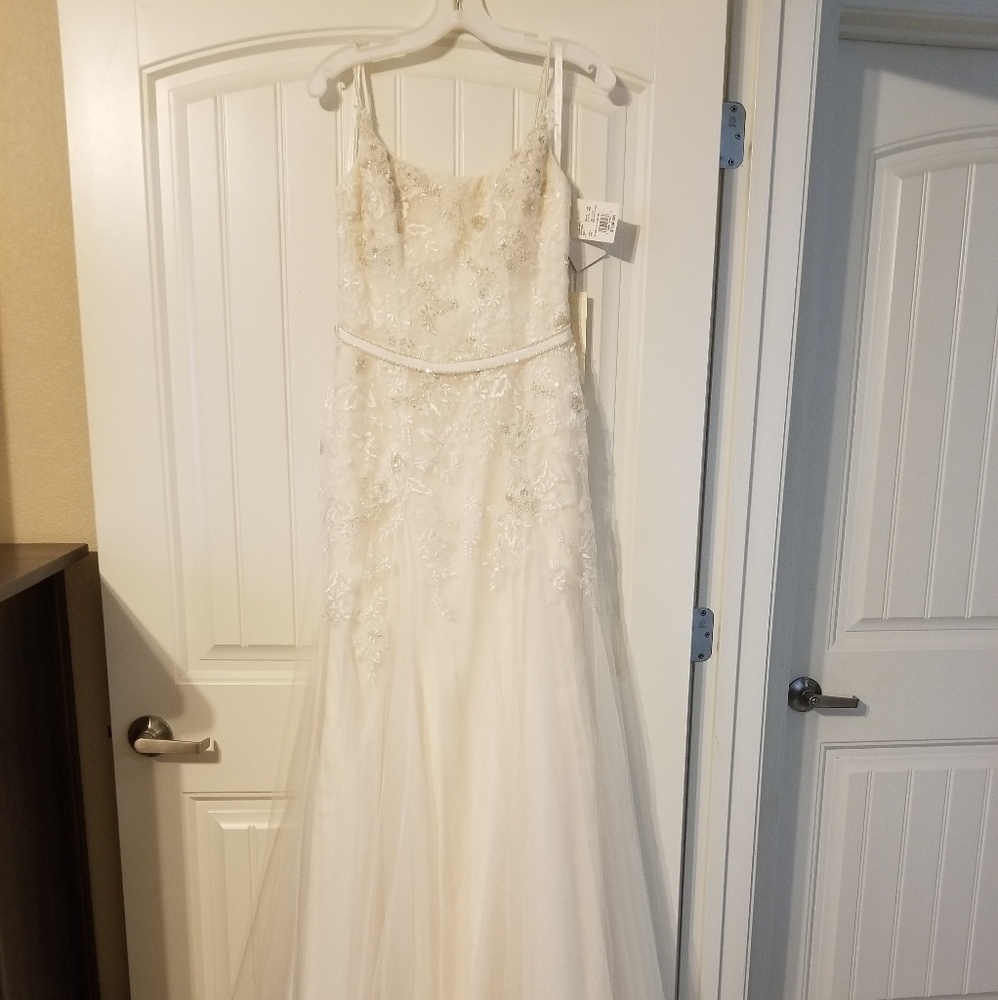 Bridal wedding gown